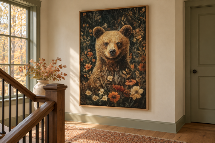 Süßer Bär in Blumen, von William Morris inspiriert, gerahmte Leinwand, Wandkunst 