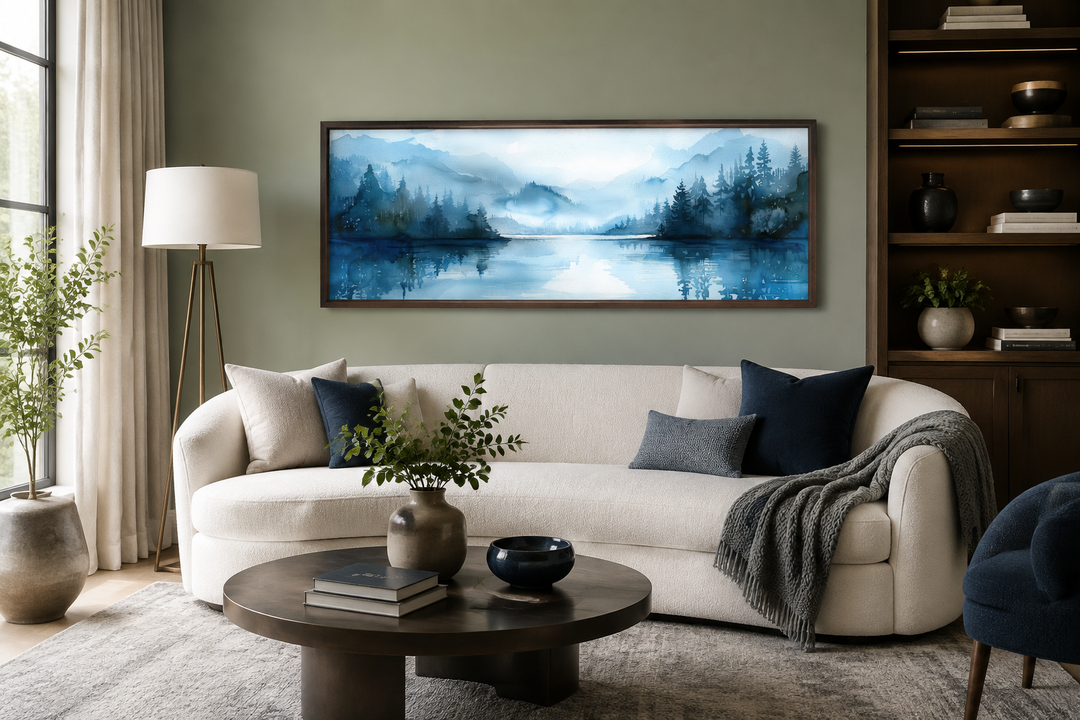 Décoration murale panoramique minimaliste bleu marine représentant un paysage lacustre au-dessus du lit