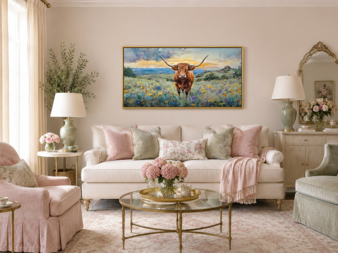 Texas Longhorn Kuh im Wildblumenfeld Gerahmte Leinwand Wandkunst 